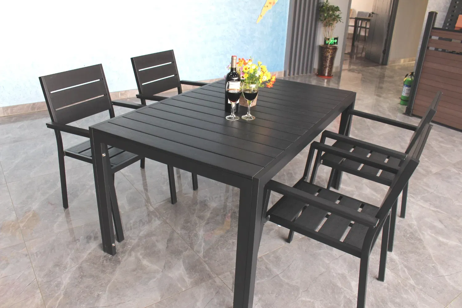 Modern Plastic Wood Restaurant Garden Tables Outdoor Chair