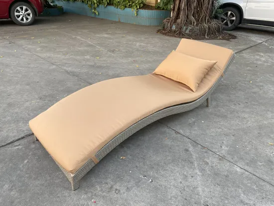 Customized Hot Sale Modern Aluminum Rattan Wicker Sofa Lounge Sets Leisure Chair Chinese Patio Garden Hotel Beach Hand Woven Outdoor Beach Chair